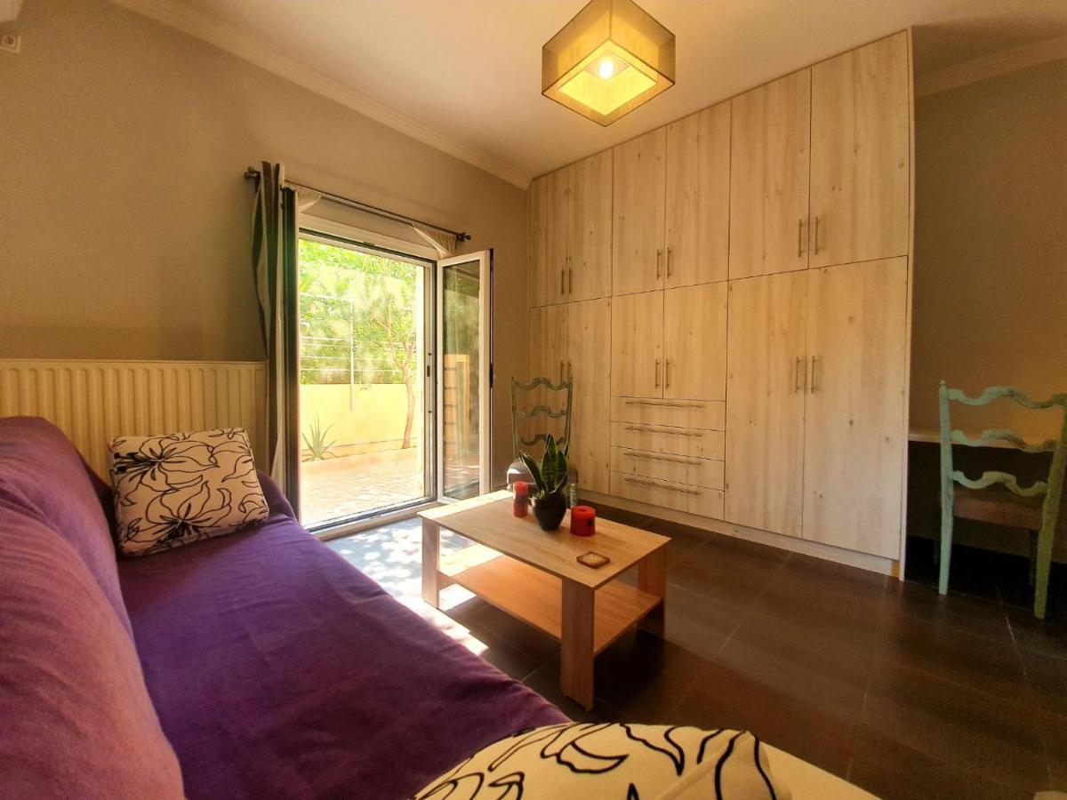 Ilias' cosy&relaxing apartment Atenas Exterior foto